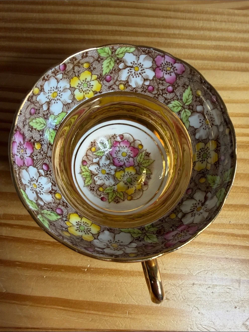 Vintage Rosina England Bone China Teacup Saucer Set Heavy Gold Chintz 5157